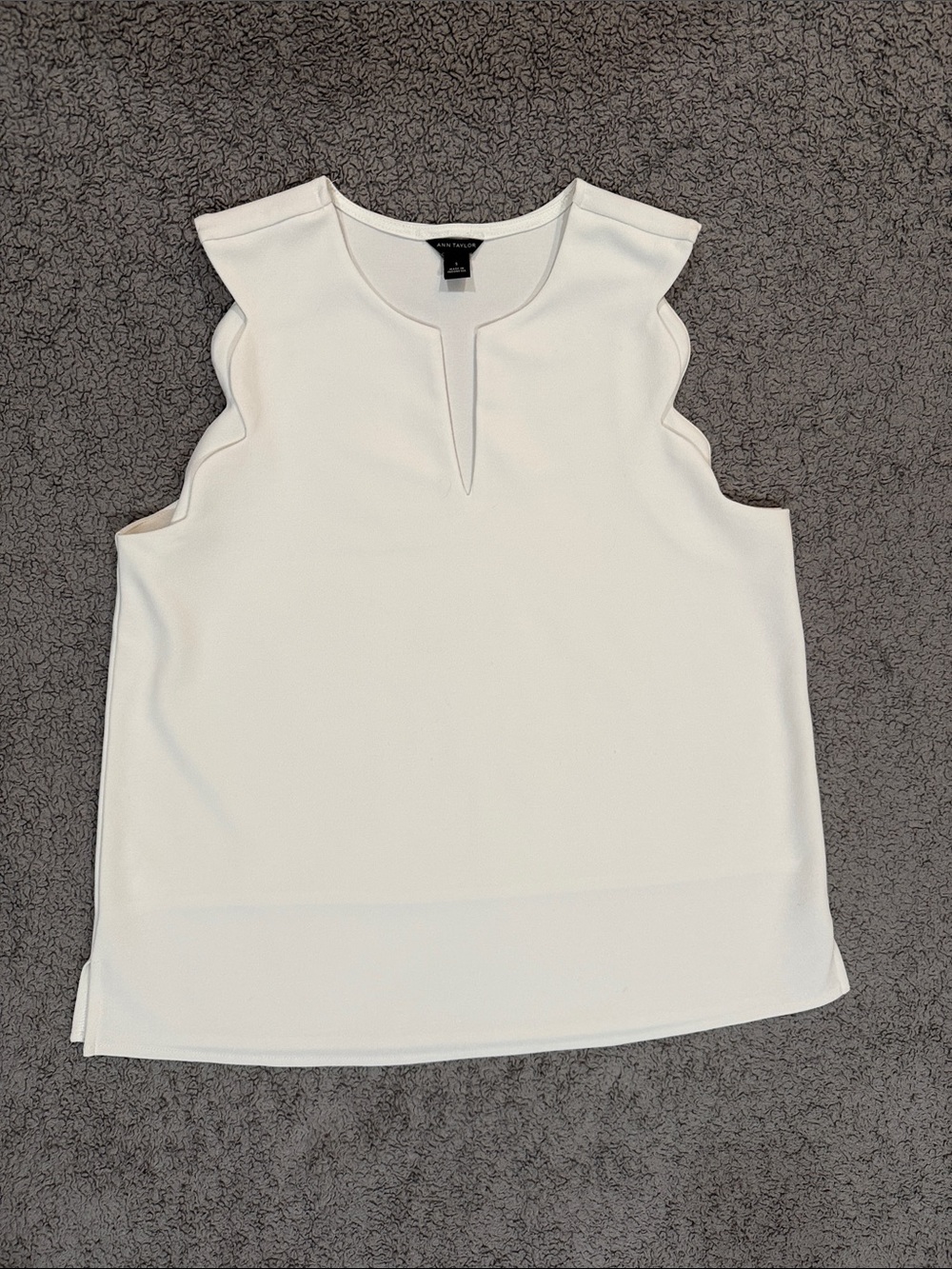 Ann Taylor Ivory Keyhole Ruffle-Trim Sleeveless Camisole
